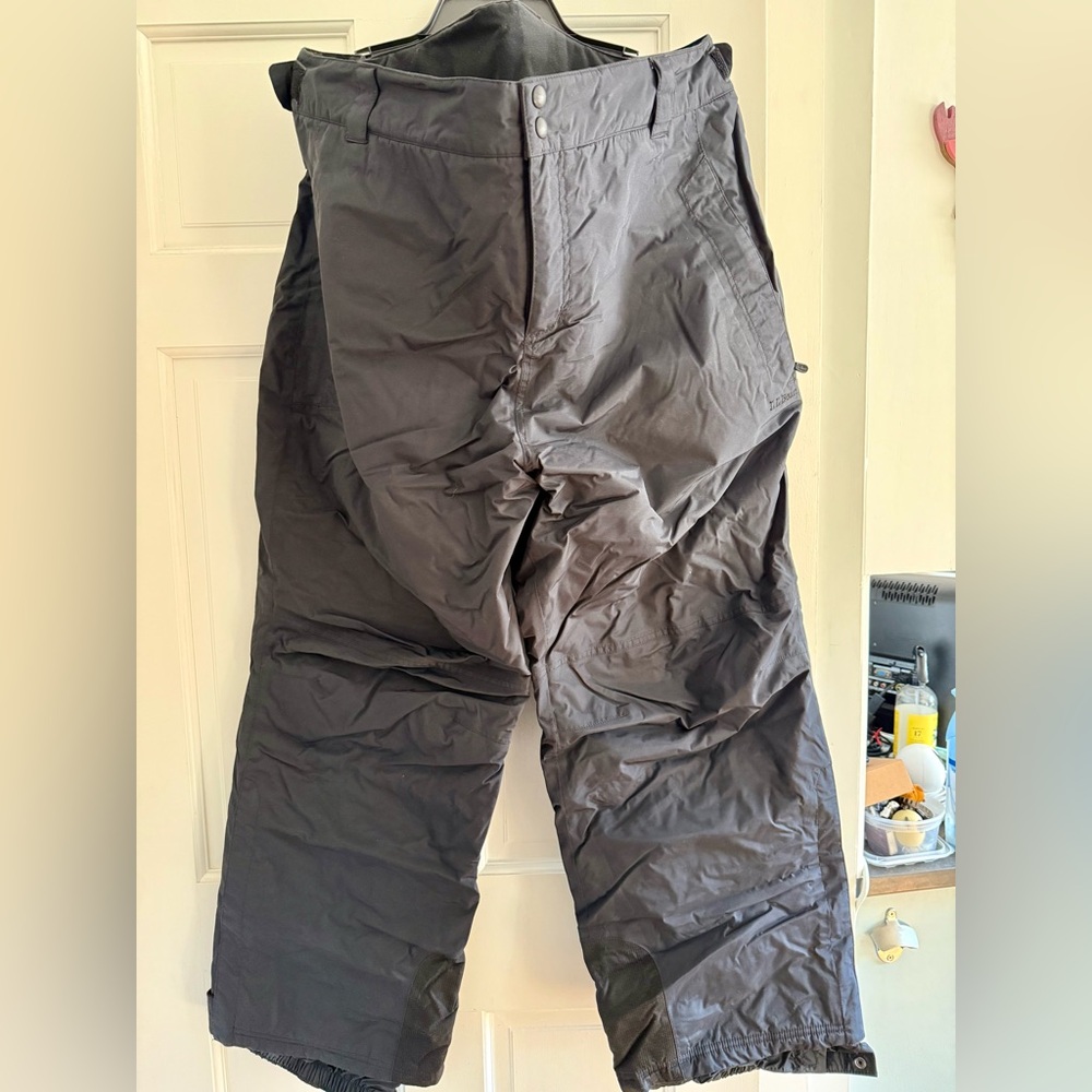 L.L. Bean Women's Waterproof Insulated 2X Black Snow Pants